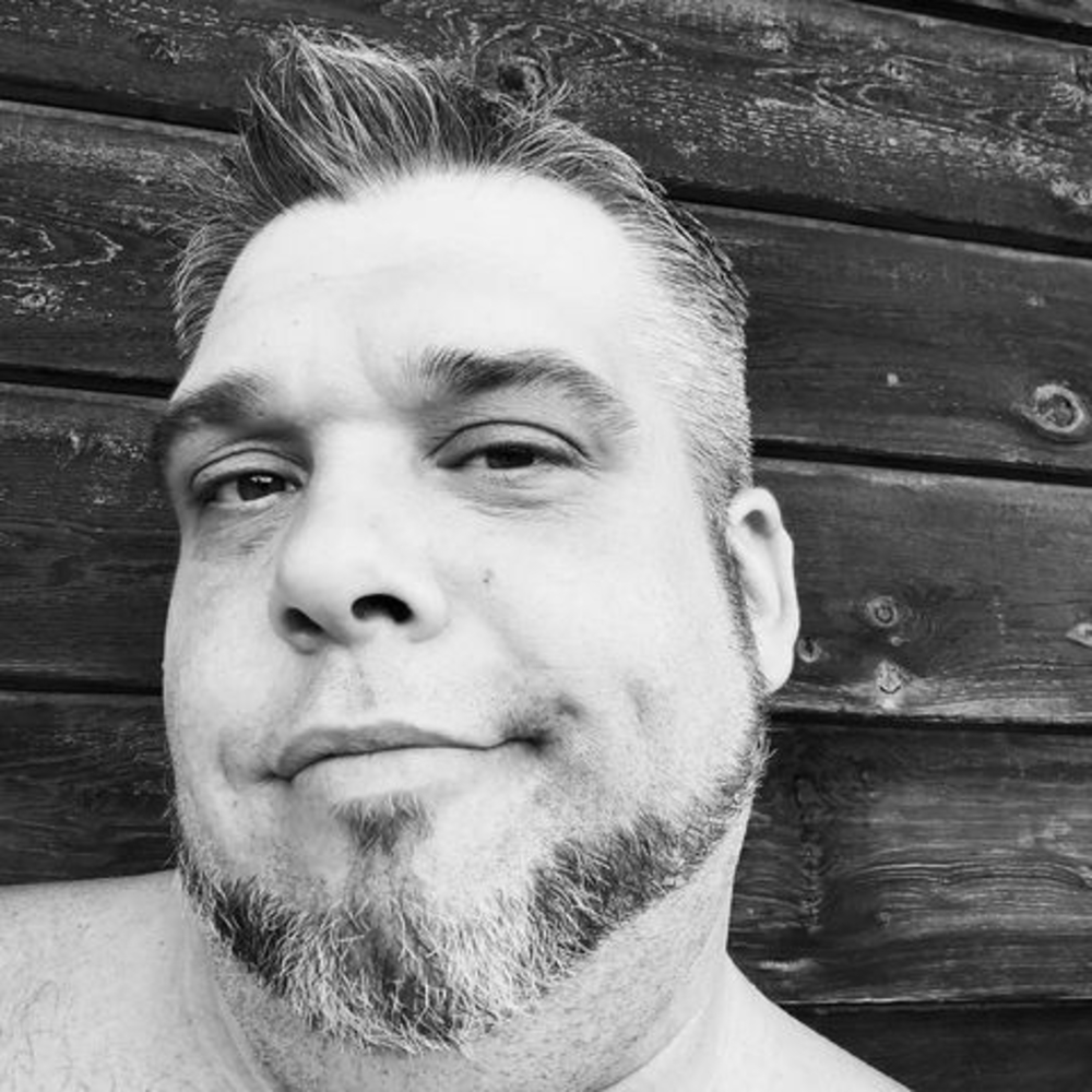 Meet your Posher, Tom